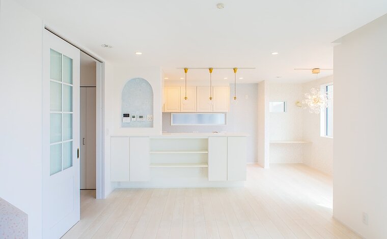 【クロス特集】　-ホワイトで爽やかに-